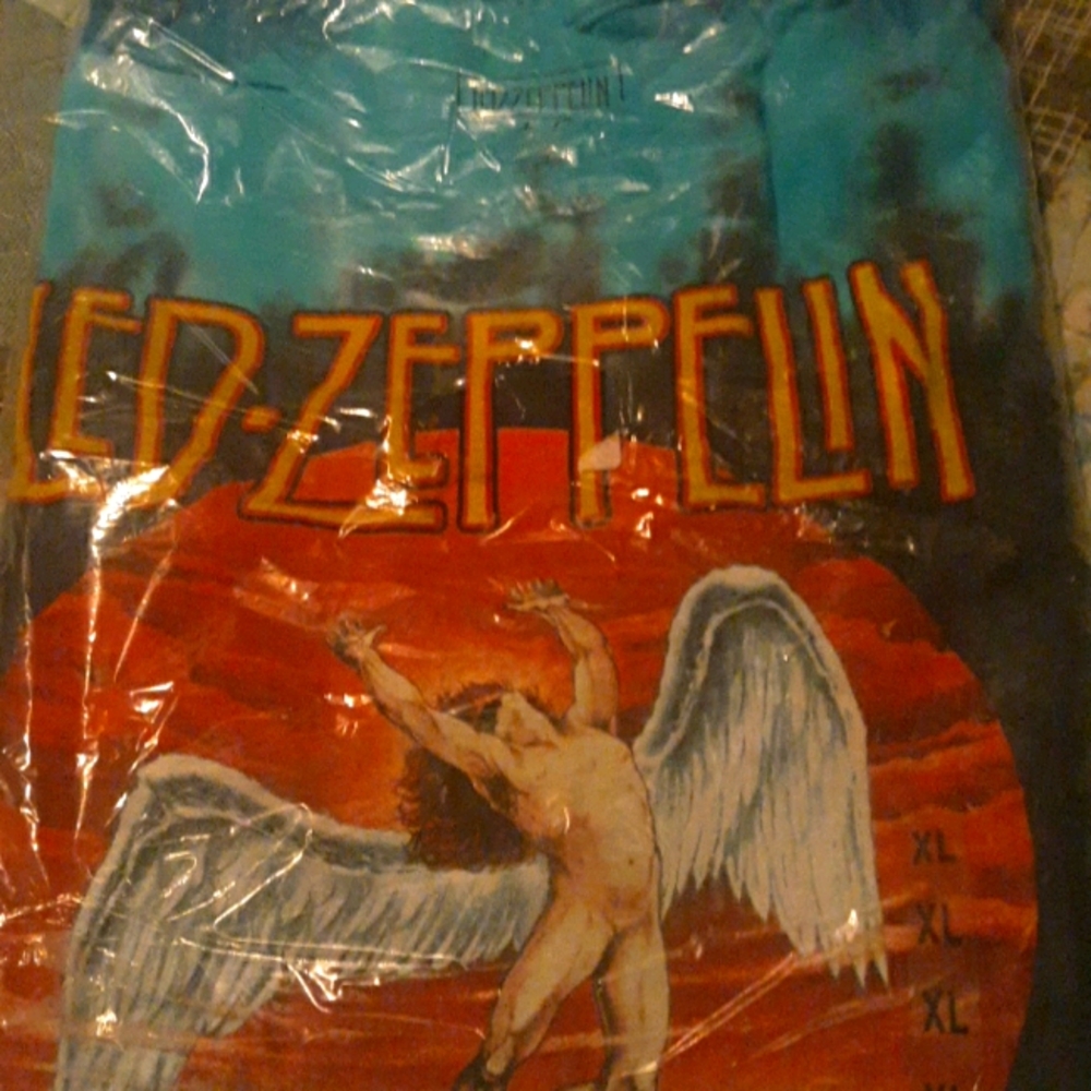 Never opened xl led zeppelin tyedye shirt